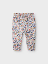 Ladda upp bild till gallerivisning, Name it Baby Blommiga Byxor
