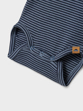 Ladda upp bild till gallerivisning, Name it Baby Randig Body i Ekologisk Bomull Blå