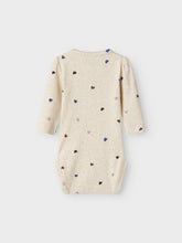Ladda upp bild till gallerivisning, Name it Baby Ribbad Hjärtmönstrad Body i Ekologisk Bomull