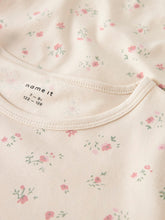 Ladda upp bild till gallerivisning, Name it Blommigt Nattlinne