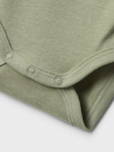 Ladda upp bild till gallerivisning, Name it Baby Enfärgad Body i Ekologisk Bomull