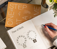 Ladda upp bild till gallerivisning, Printworks Fyll i Bok "One Step at a Time"