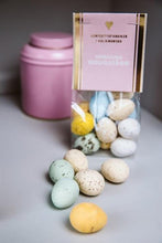 Ladda upp bild till gallerivisning, Konfektyrfabriken i Hälsningborg Spräckliga Nougatägg 150g