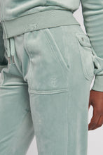 Ladda upp bild till gallerivisning, Juicy Couture Tonal Embro Velour Patch Pocket Wide Leg Chinois Green
