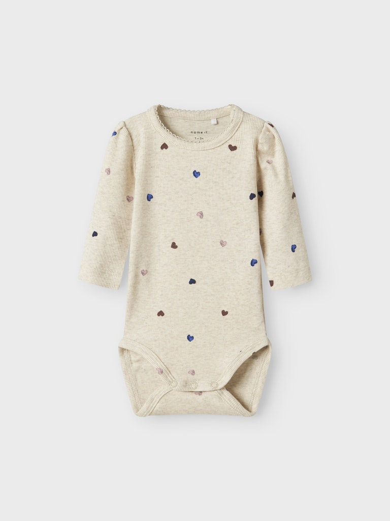 Name it Baby Ribbad Hjärtmönstrad Body i Ekologisk Bomull