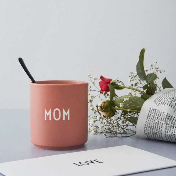 Design Letters Favorite Cup - MOM